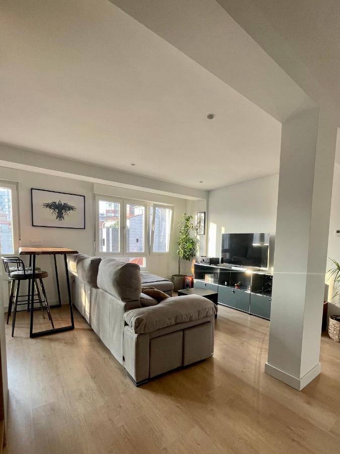 Piso De 2 Habitaciones En Centro, Zona Muy Tranquila Con Playa A 2 Min Andando Gijon Luaran gambar