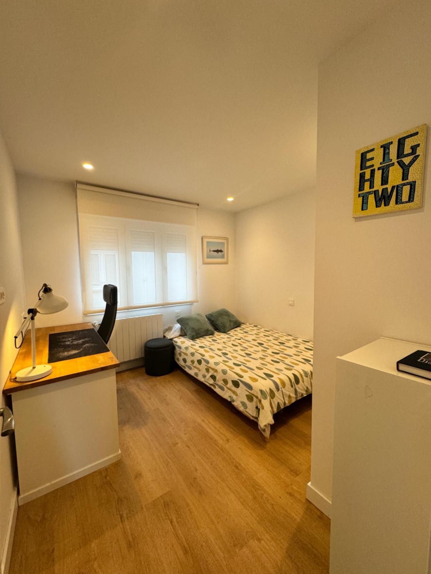 Piso De 2 Habitaciones En Centro, Zona Muy Tranquila Con Playa A 2 Min Andando Gijon Luaran gambar